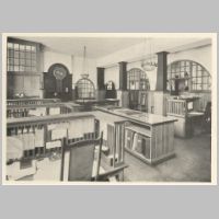 Voysey, Office in London C. H. Baer, C. A. F. Voyseys Raumkunst, Moderne Bauformen,1911,d.jpg